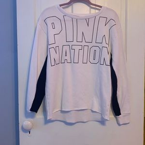 VS PINK GRAPHIC LOGO WHITE AND BLACK CREWNECK SWEATSHIRT SIZE XS